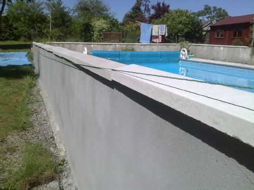 Rendered wall around a swimming pool