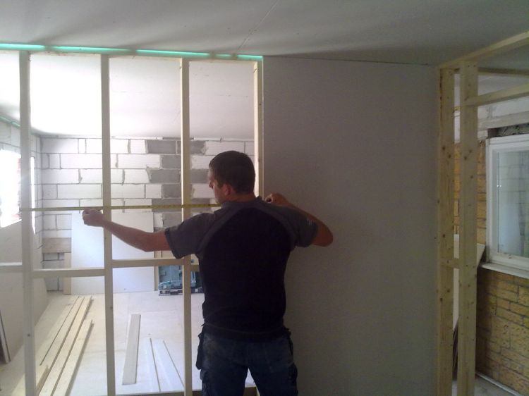 Boarding a new stud wall